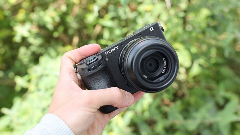 Sony a6700