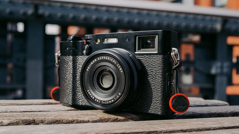 Fujifilm X100V