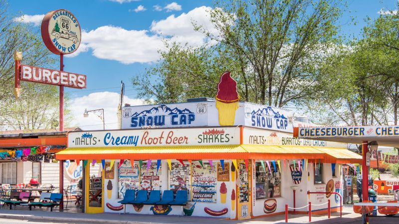 Delgadillo's Snow Cap Drive-In – Seligman