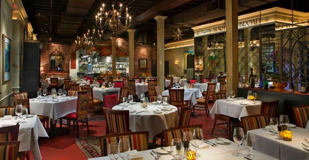 Charleston Restaurants in the Historic District That Get Glowing TripAdvisor Reviews