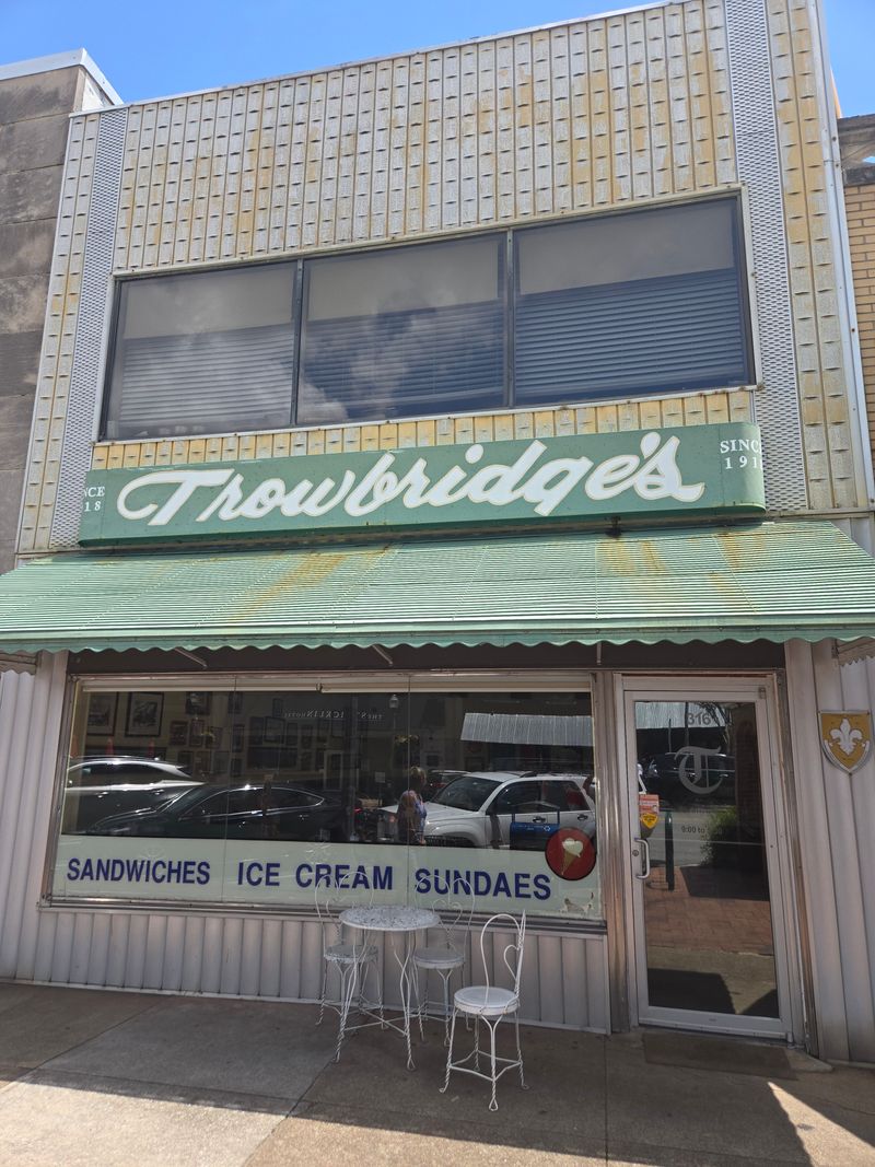 Trowbridge's Ice Cream and Sandwich Shop - Florence