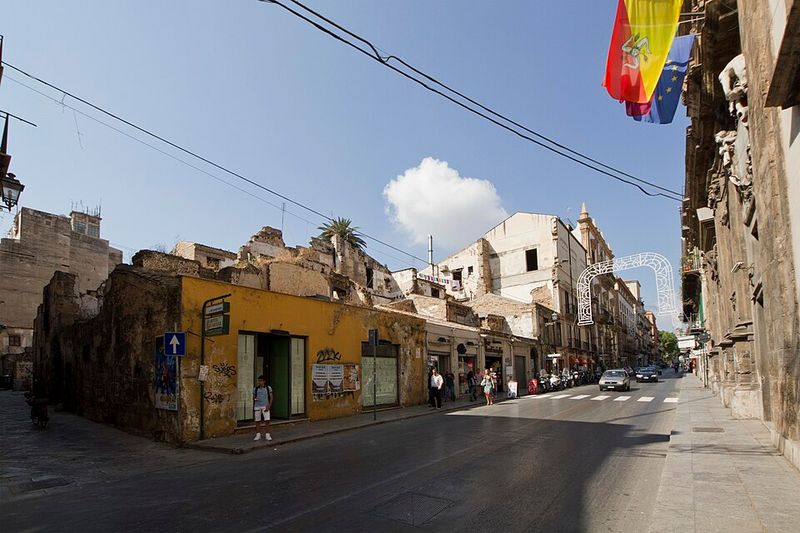 Palermo — Cassaro (Via Vittorio Emanuele II)