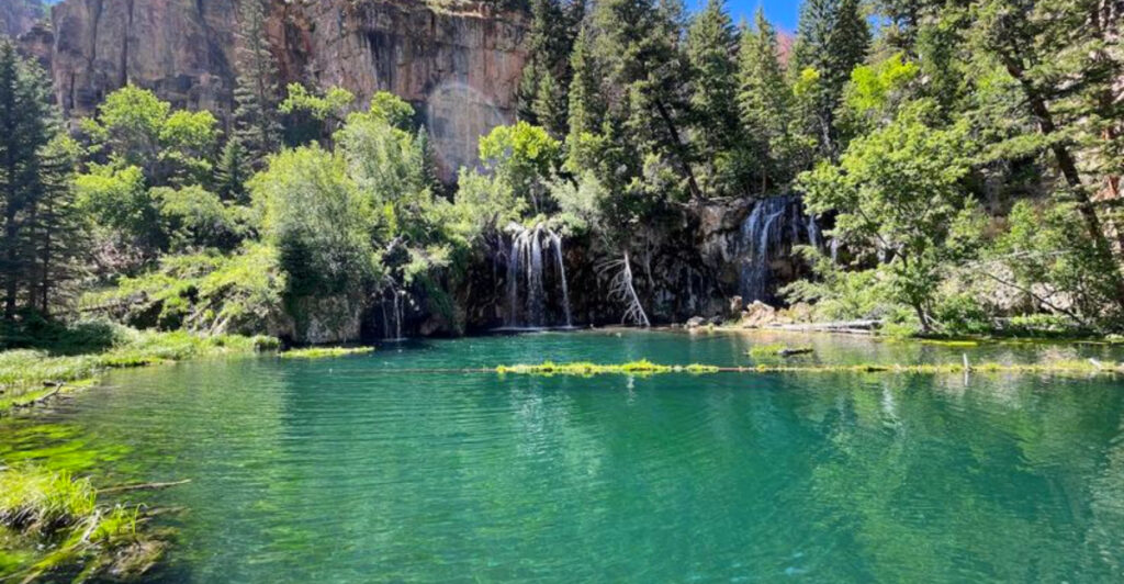 Colorado’s Emerald Perch: The Suspended Beauty of Hanging Lake