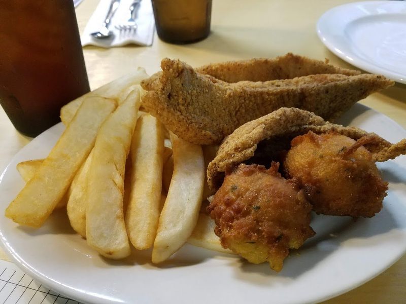 Adam's Catfish House – Belle Chasse