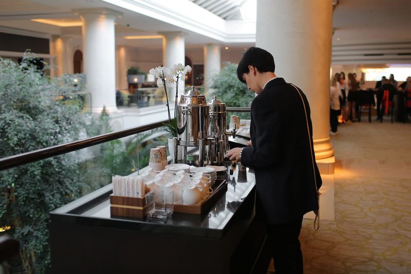 24/7 Front Desk & Concierge Staffing