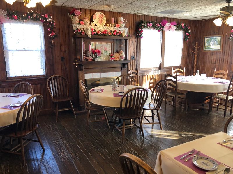 Blue Owl Restaurant & Bakery