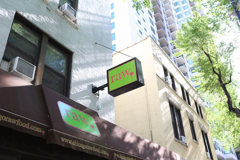 Chicago Raw, Chicago