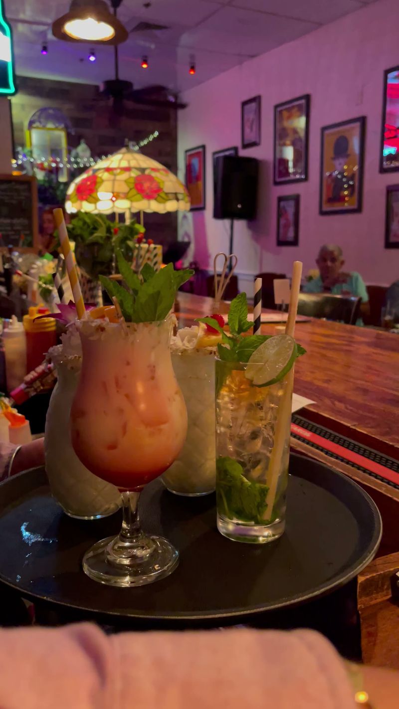 Friday and Saturday Live Music Vibes