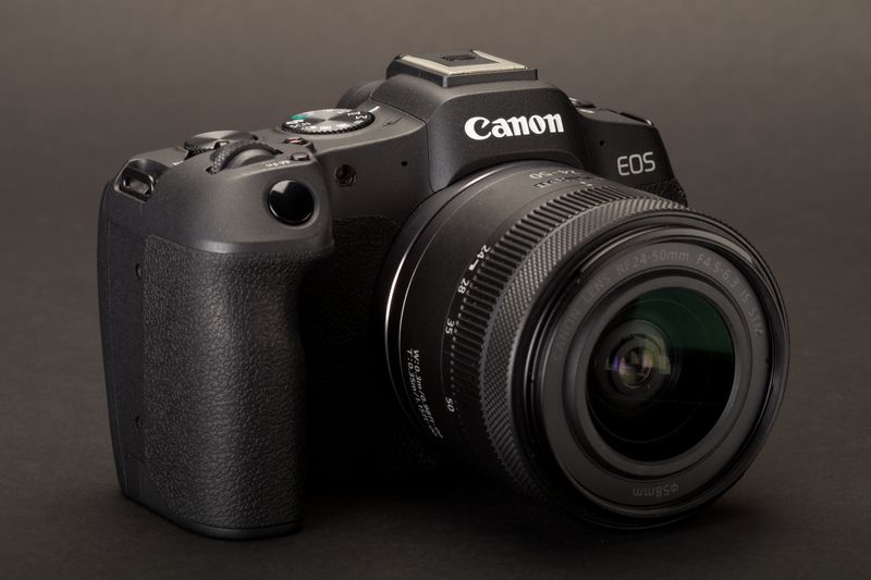 Canon EOS R8