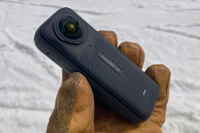 Insta360 X4
