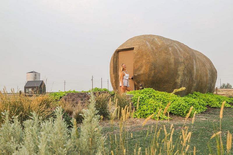 Location & Practicalities