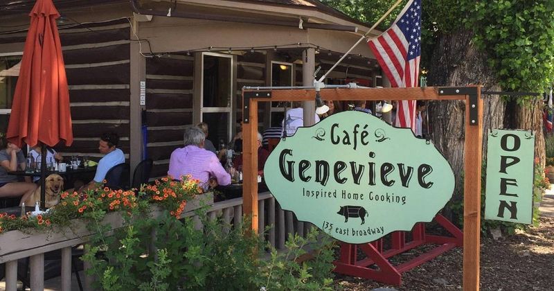Café Genevieve, Jackson