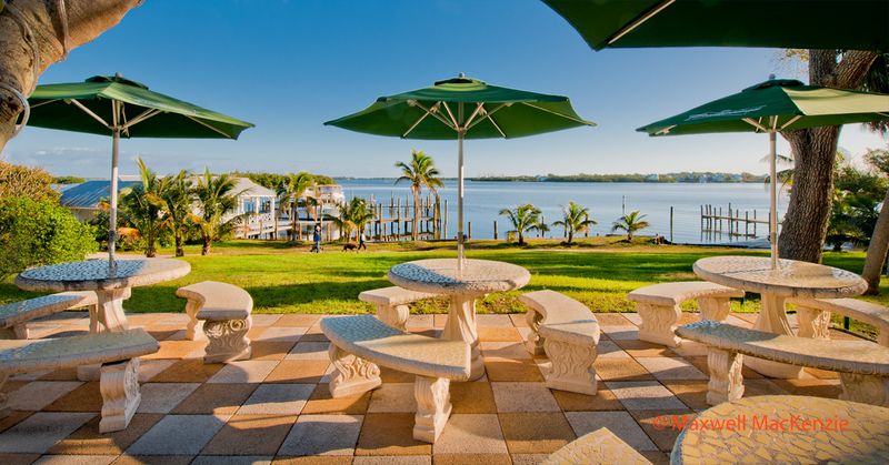 Cabbage Key Inn & Restaurant