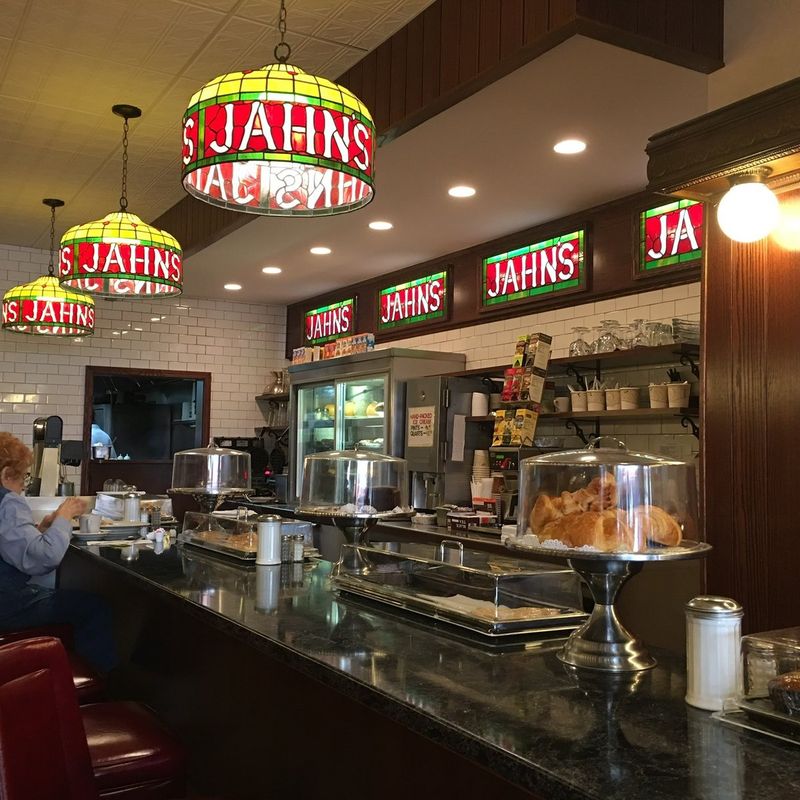 Jahn's Ice Cream Parlor – San Antonio