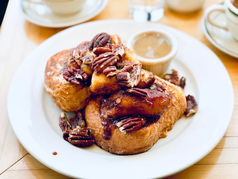 Practical Notes: Hours, Prices, And What To Order