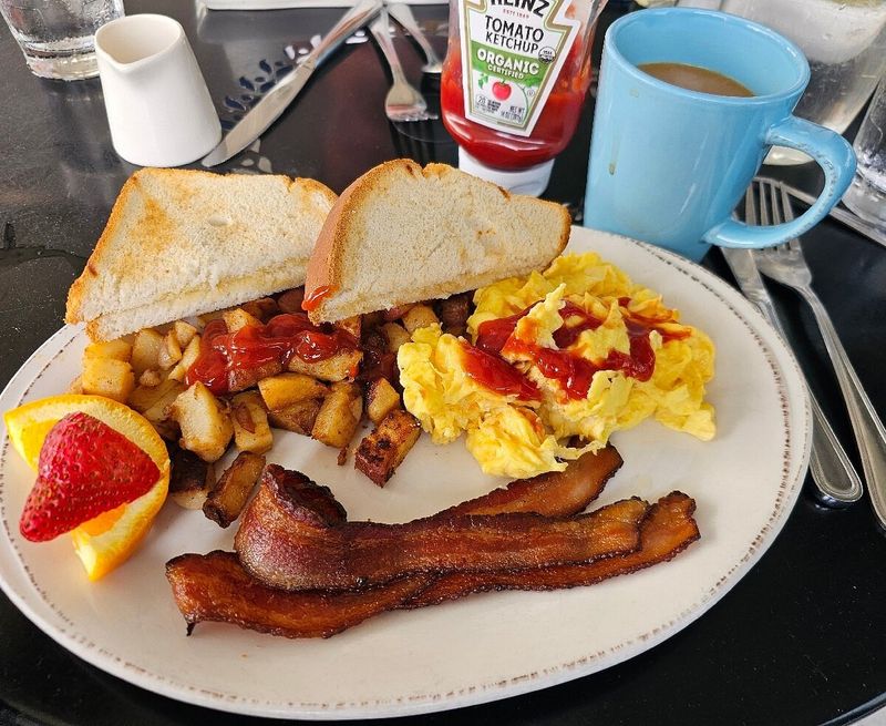 Egg – Rehoboth Beach