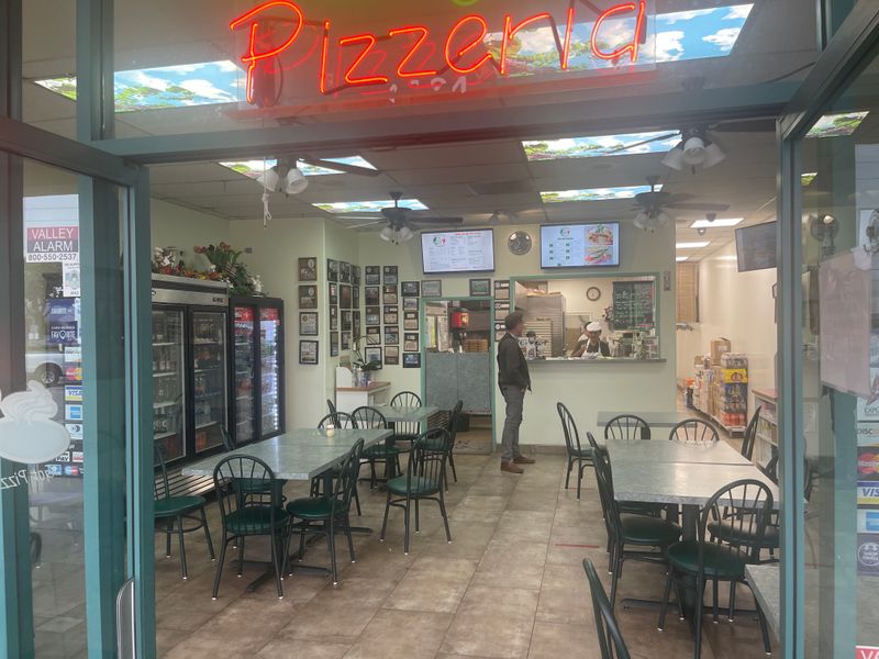 Georgio's Pizzeria — Torrance, California