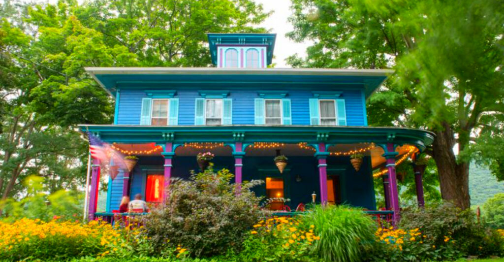 Eat Like a Regular: 15 Homey Small-Town Gems Across New York
