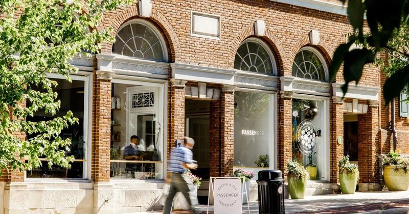 Passenger Coffee & Tea (Downtown, ~12–15 min walk)