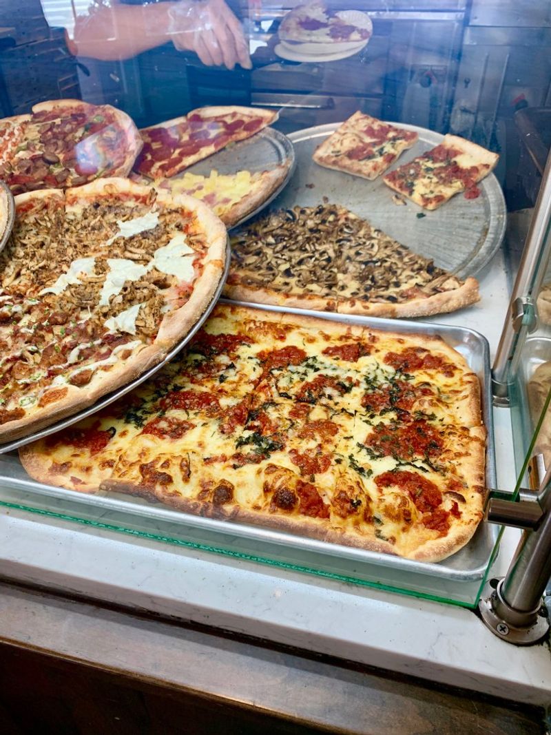 Bleecker Street Pizza (West Village) – Quick Bites (U.S.)