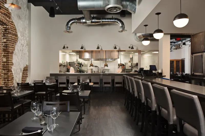 Il Ritorno (St. Petersburg)