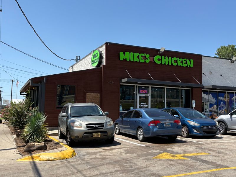 Mike's Chicken - Dallas, Texas