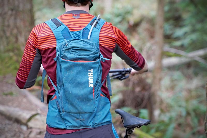Thule Vital 8L - Stable and Clever Hydration Pack