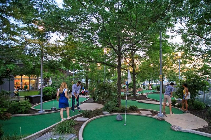 Hudson River Park's Pier 25 Mini Golf – Tribeca