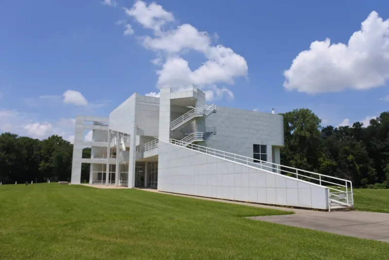 Architectural Contrast