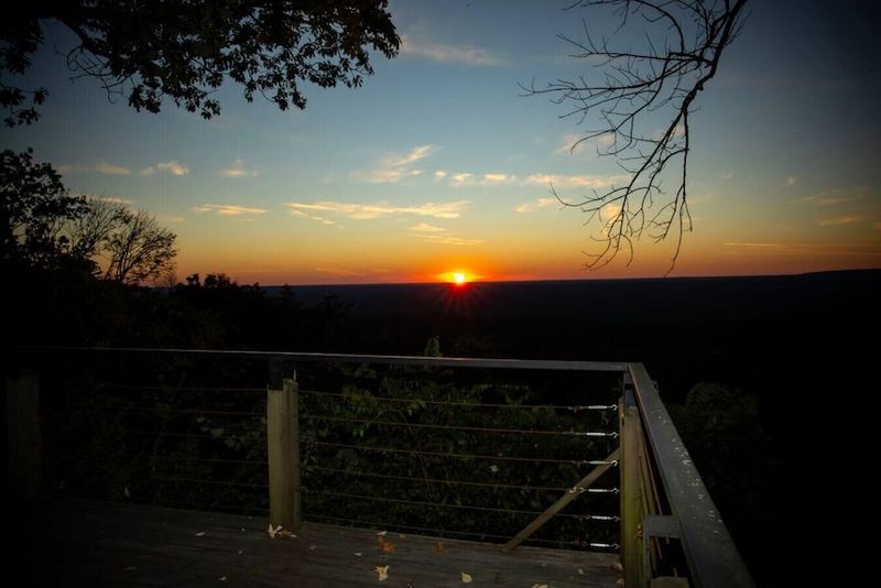 The Town’s Magic Is in Its Stillness