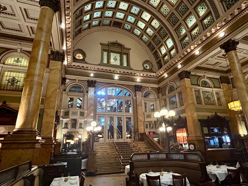 Grand Concourse – Station Square