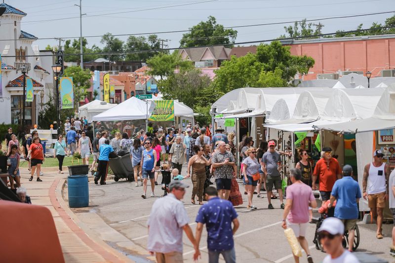Paseo Arts Festival – A Memorial Day Tradition