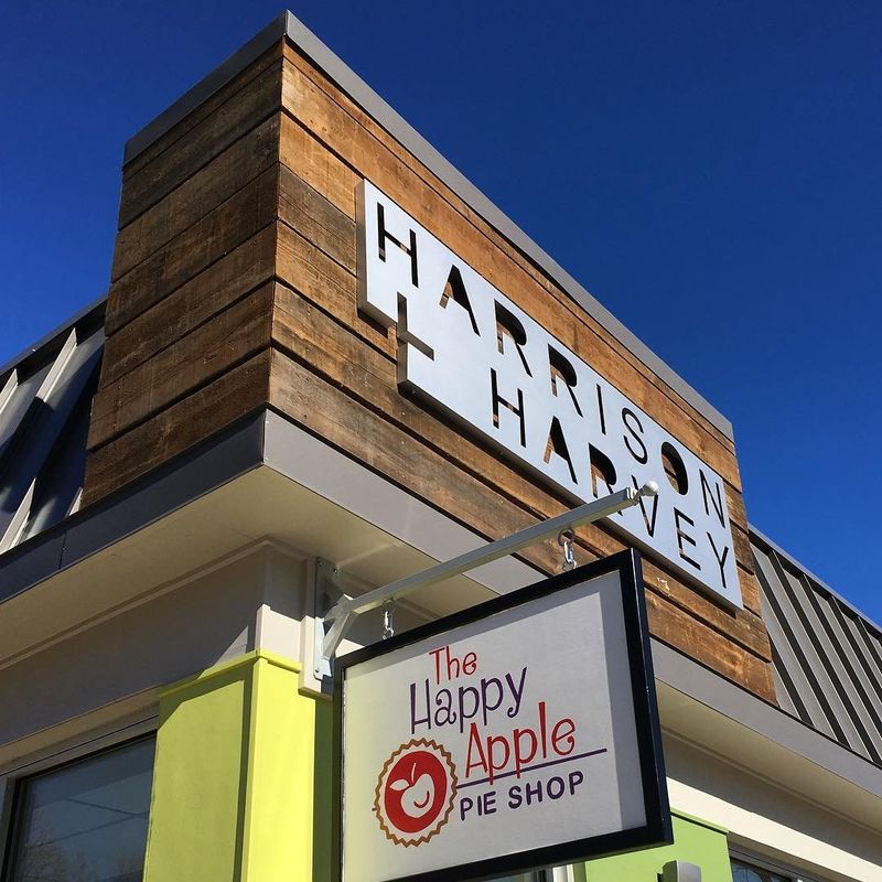 The Happy Apple Pie Shop, Oak Park