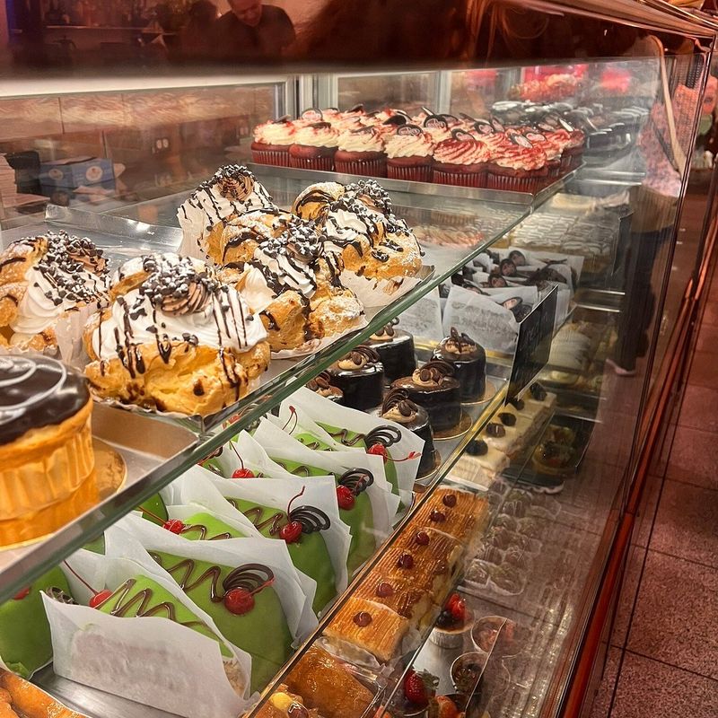 Modern Pastry (North End) - Cakes by the slice