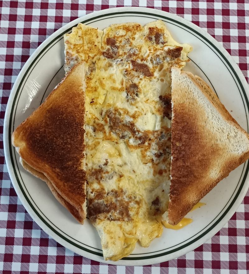 Sausage And Cheese Omelet Done Right