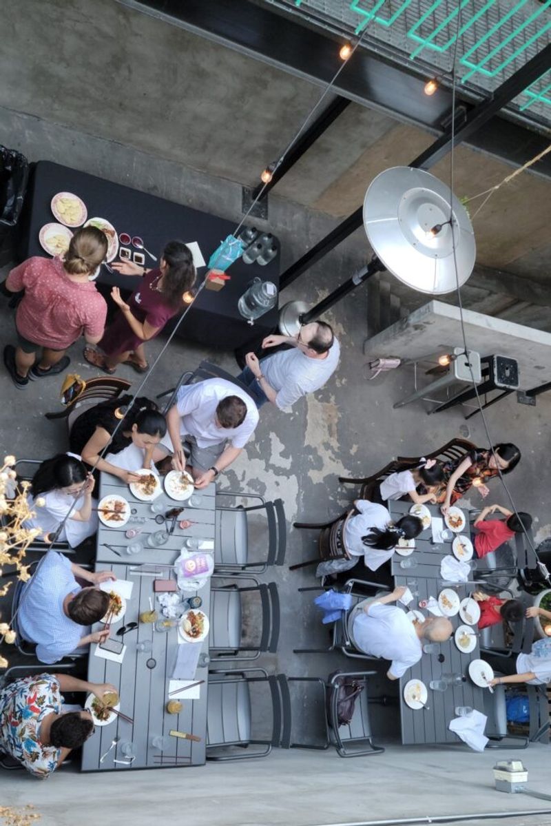 NiHao (Canton) – Modern Chinese With National Buzz