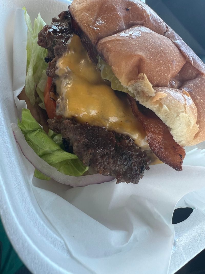 Exquisite Burgers and More – Columbus