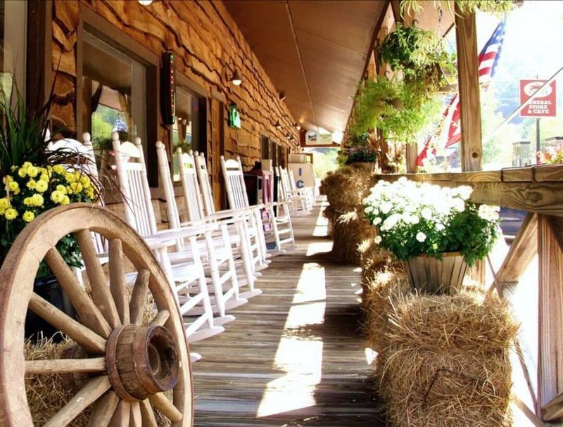 Trust General Store & Café - Hot Springs (Madison Co.)