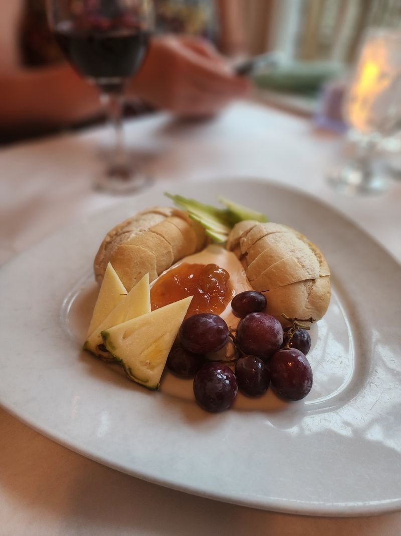 That Warm House Bread