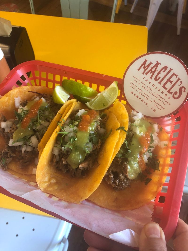 Maciel’s Tortas & Tacos