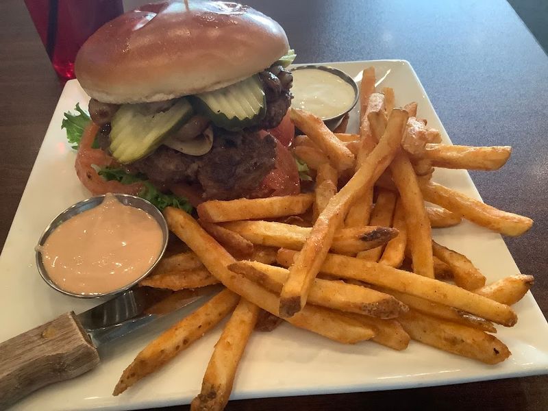 Zeke’s Drive-In (Gold Bar)