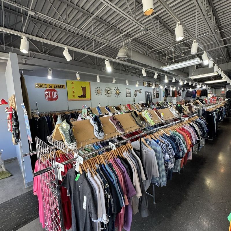 Fashion Racks: Vintage to Designer