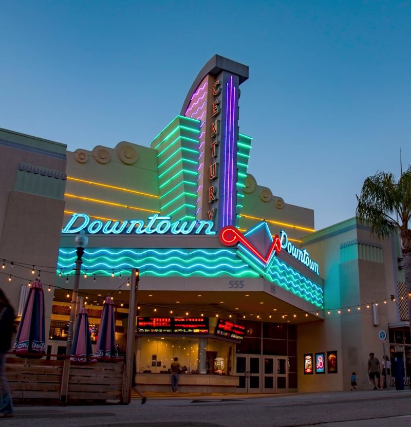 Cinemark Century Ventura Downtown 10 — Ventura, California