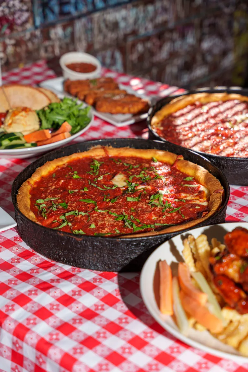 Gino's East – Mag Mile flagship