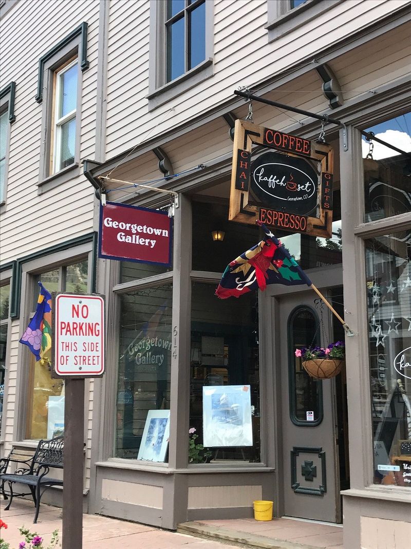 Browse the Local Galleries, Shops and Historic Museums