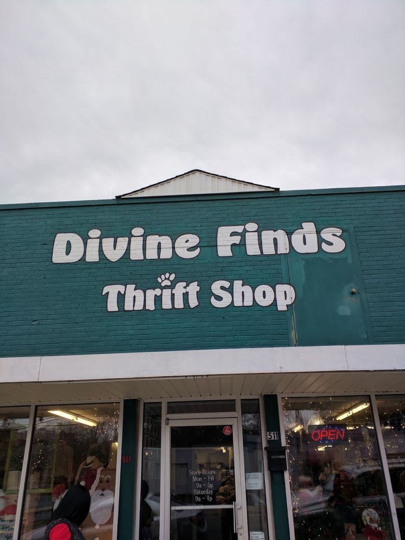 Divine Finds (Sanford)
