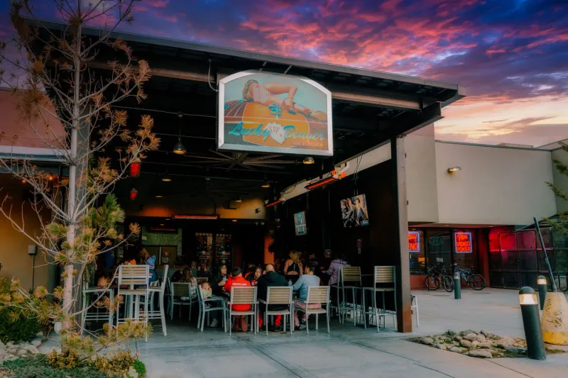 Lucky Beaver Bar & Burger – Reno