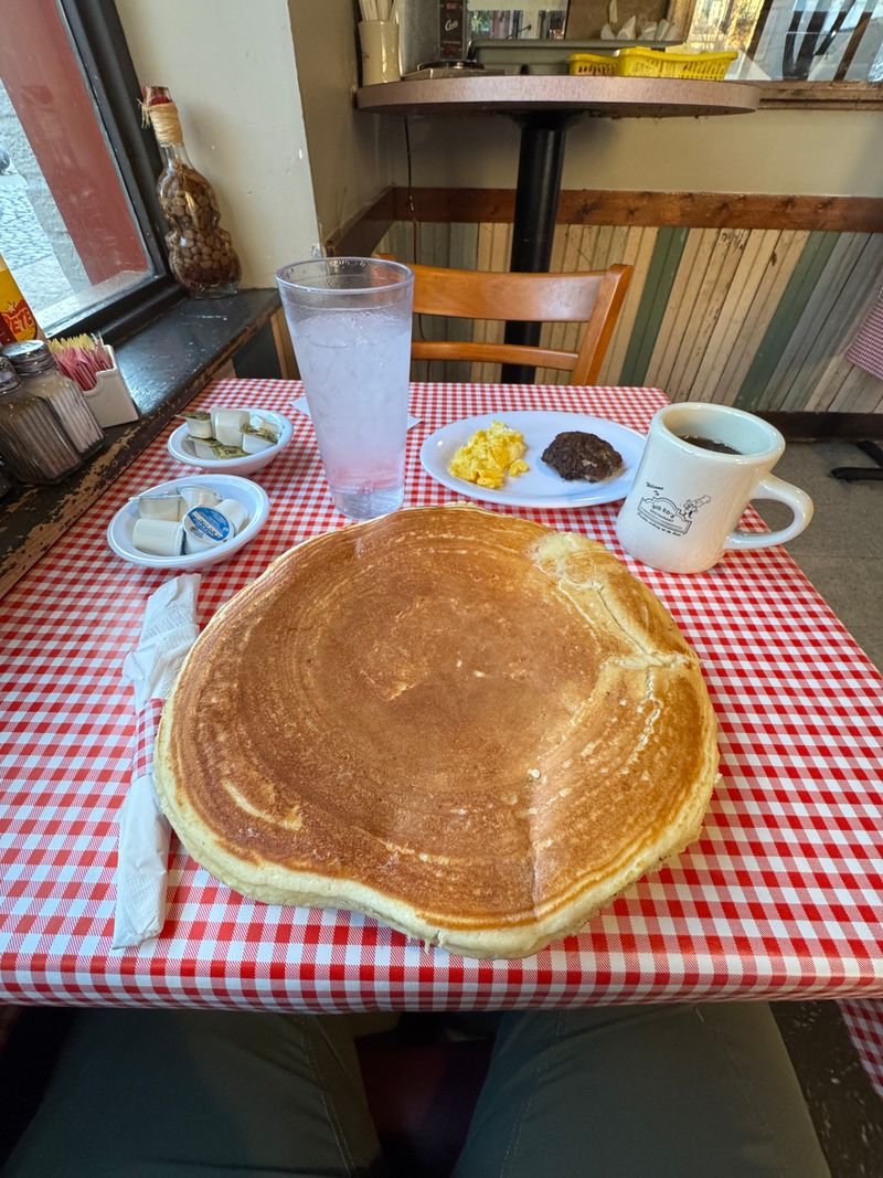 The Giant Hotcake Experience