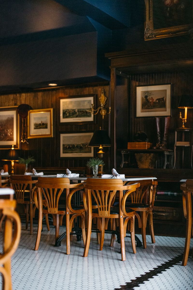 Tailleur (Midtown on Main)