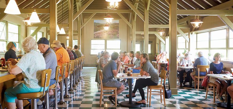 The Bluffs Restaurant – Blue Ridge Parkway / Doughton Park